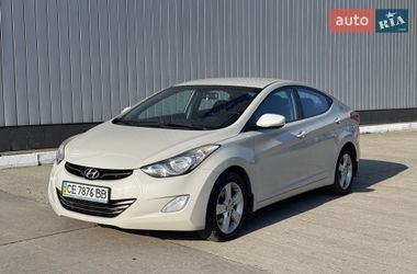 Седан Hyundai Elantra 2012 в Черновцах
