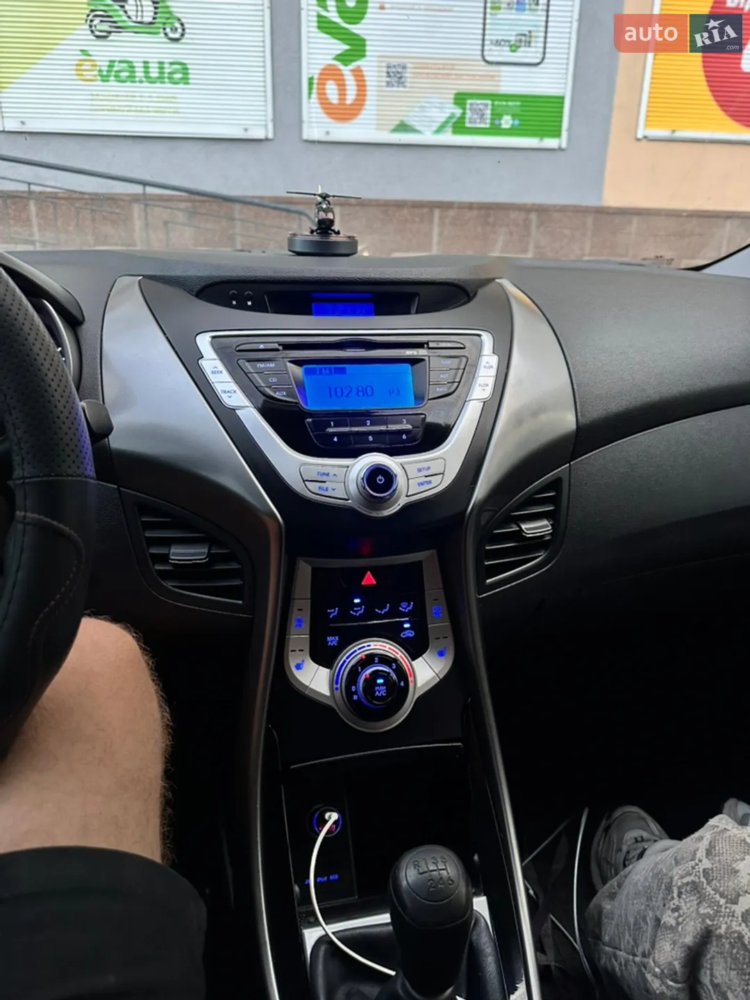 2012 Hyundai Elantra - мініатюра 10