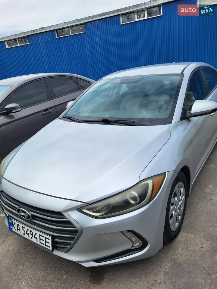 2016 Hyundai Elantra - мініатюра 17