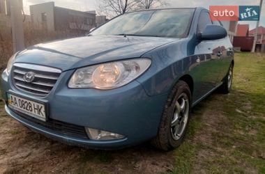 Седан Hyundai Elantra 2008 в Києві