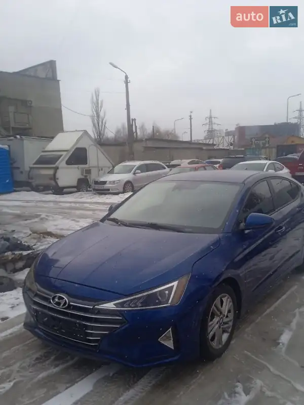Hyundai Elantra 2020