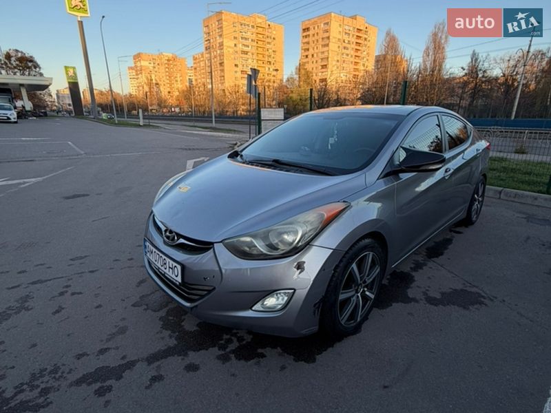 Седан Hyundai Elantra 2011 в Киеве