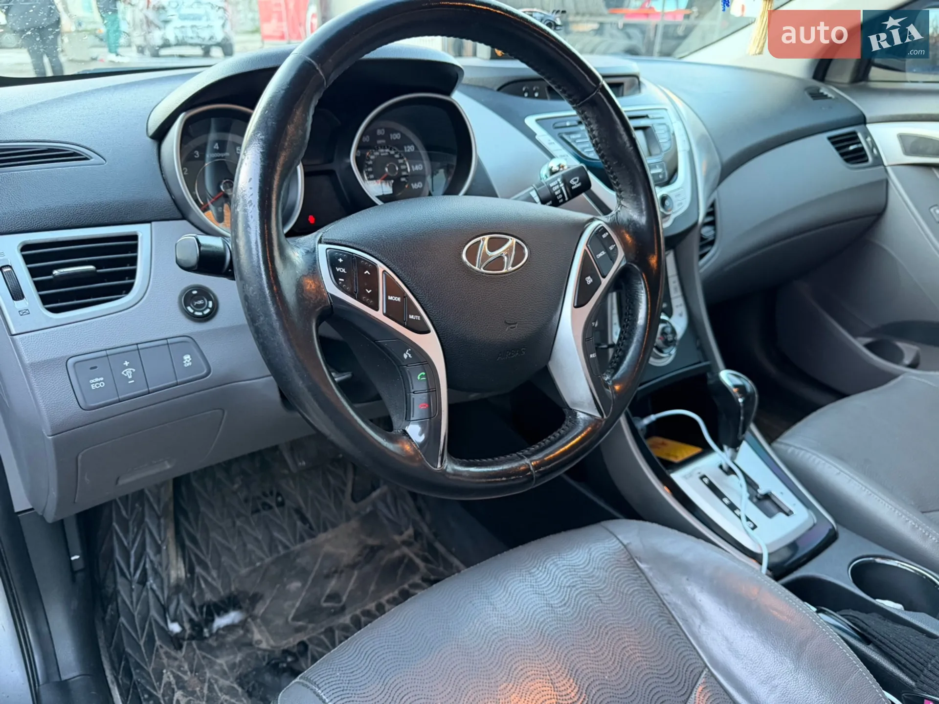 2011 Hyundai Elantra - мініатюра 9