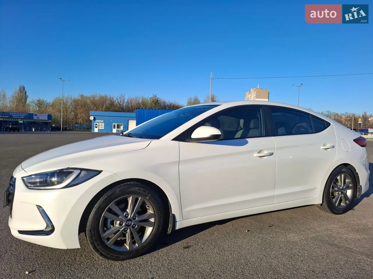 2017 Hyundai Elantra - мініатюра 10