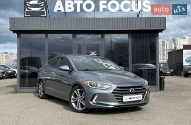Седан Hyundai Elantra 2016 в Киеве