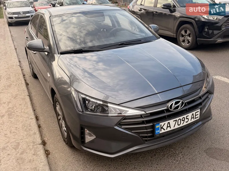 Hyundai Elantra