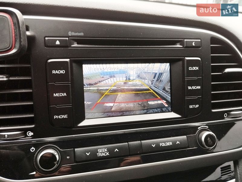 Седан Hyundai Elantra 2016 в Киеве