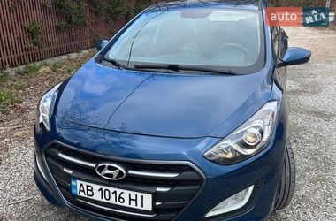 Хэтчбек Hyundai Elantra 2015 в Львове