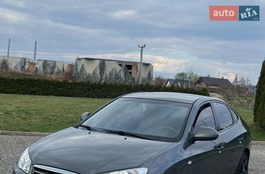 Седан Hyundai Elantra 2008 в Львові