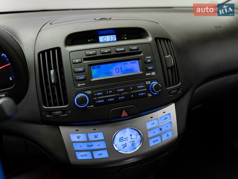 Седан Hyundai Elantra 2011 в Киеве