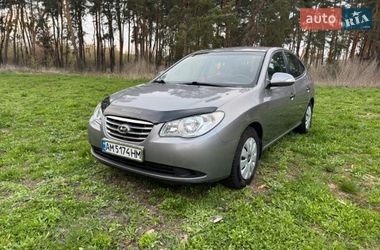 Седан Hyundai Elantra 2011 в Житомире