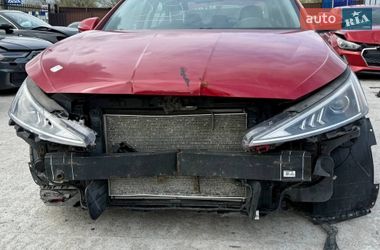 Седан Hyundai Elantra 2019 в Киеве