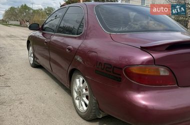 Седан Hyundai Elantra 1995 в Переяславі
