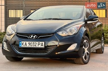 Седан Hyundai Elantra 2012 в Сумах