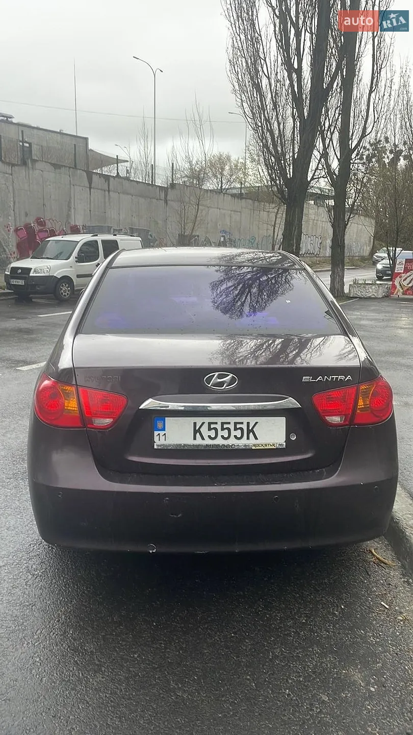2011 Hyundai Elantra - мініатюра 2