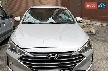 Седан Hyundai Elantra 2018 в Харькове
