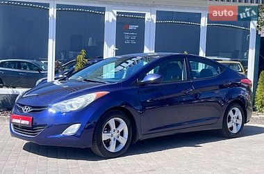 Седан Hyundai Elantra 2013 в Львові