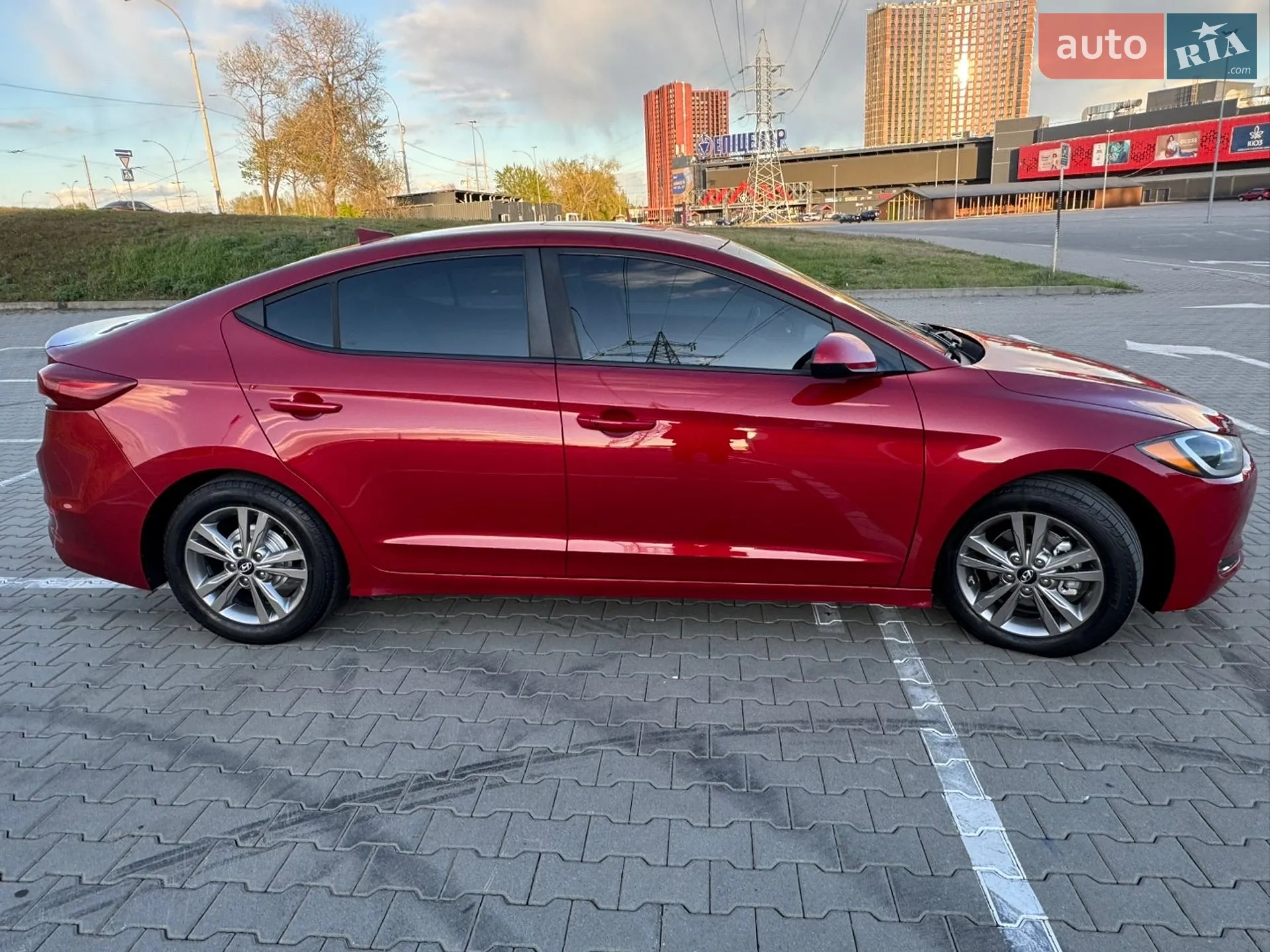 2016 Hyundai Elantra - мініатюра 3