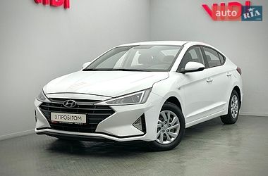 Седан Hyundai Elantra 2019 в Киеве