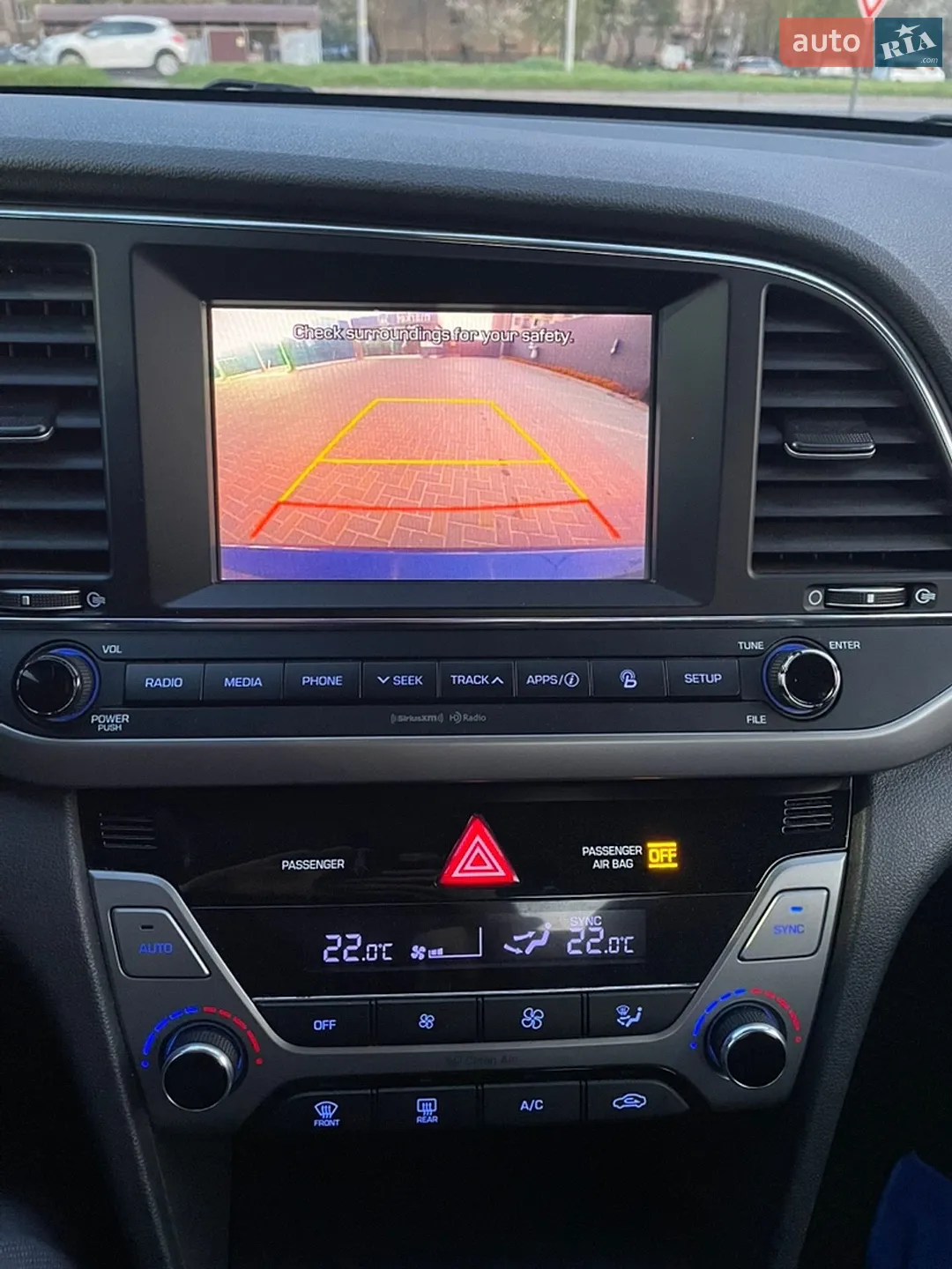 2016 Hyundai Elantra - мініатюра 16