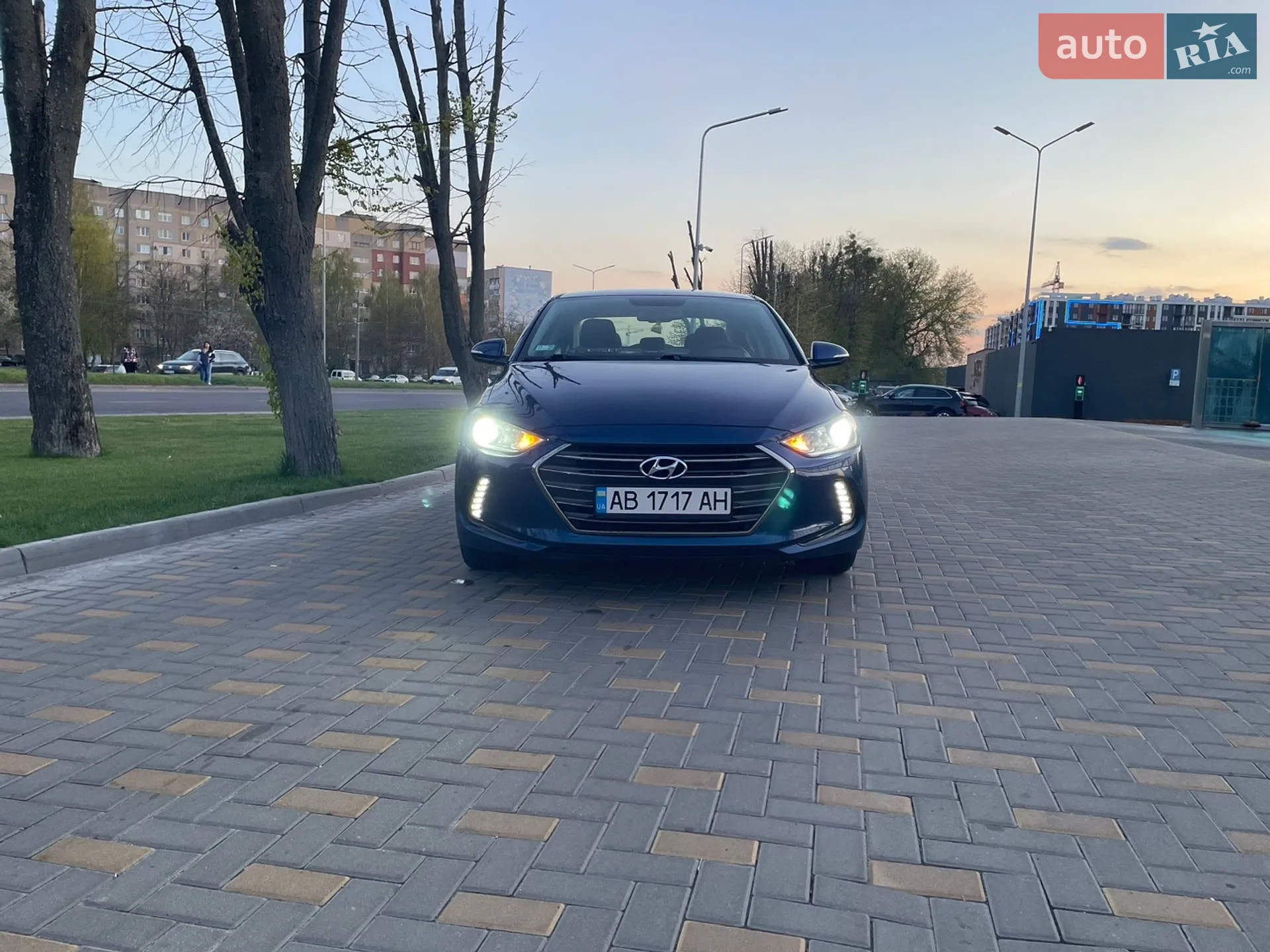 2016 Hyundai Elantra - мініатюра 14