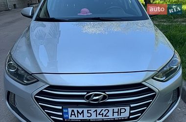 Седан Hyundai Elantra 2018 в Житомире