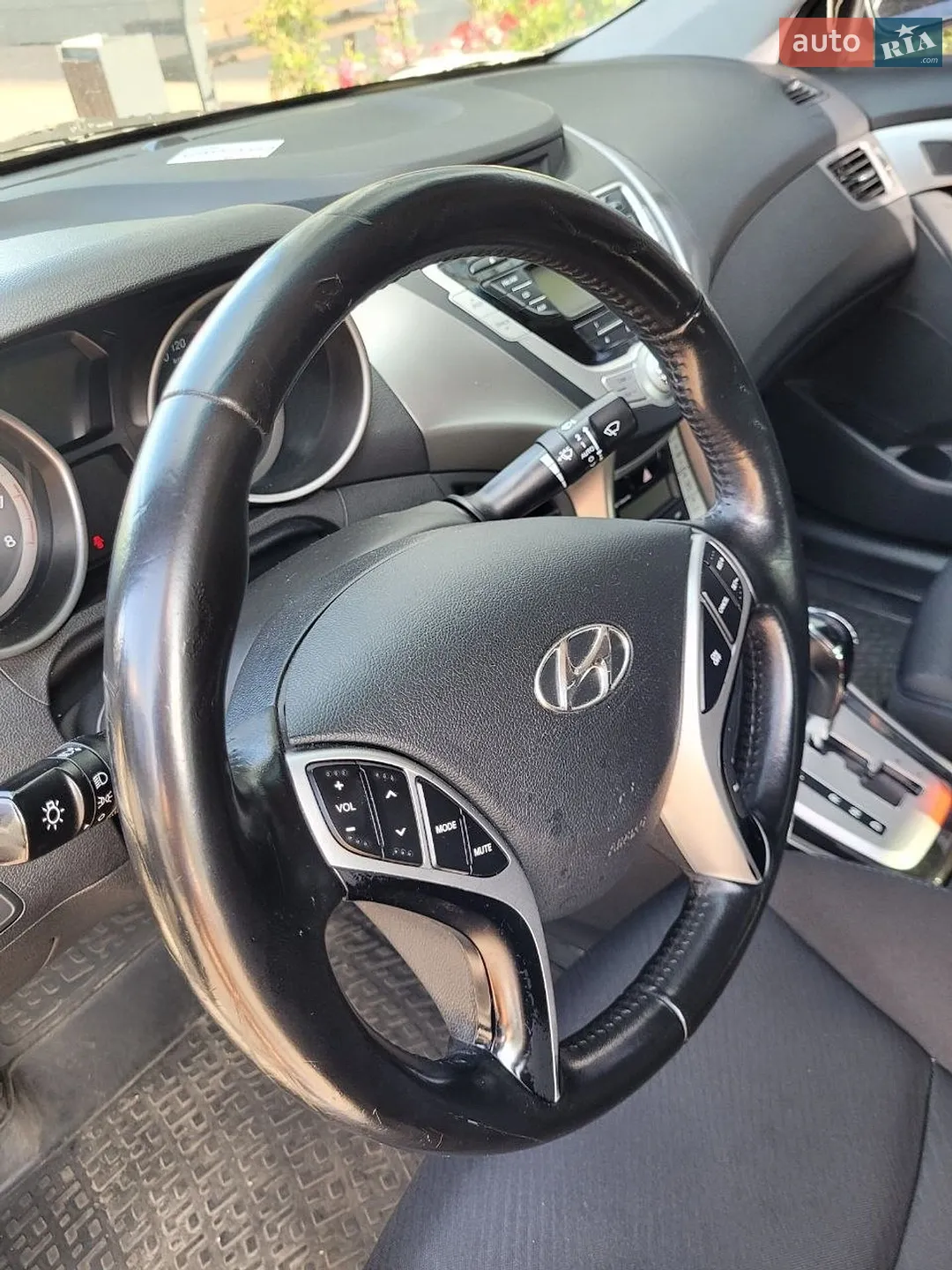 2012 Hyundai Elantra - мініатюра 7