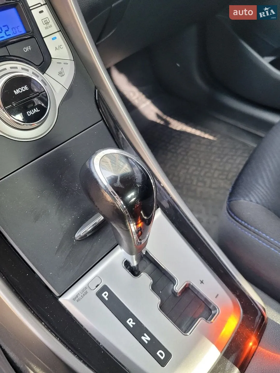 2012 Hyundai Elantra - мініатюра 8