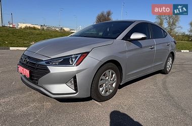 Седан Hyundai Elantra 2019 в Киеве