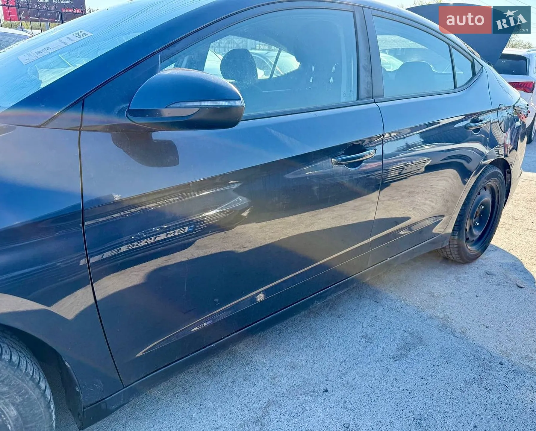 2019 Hyundai Elantra - мініатюра 17