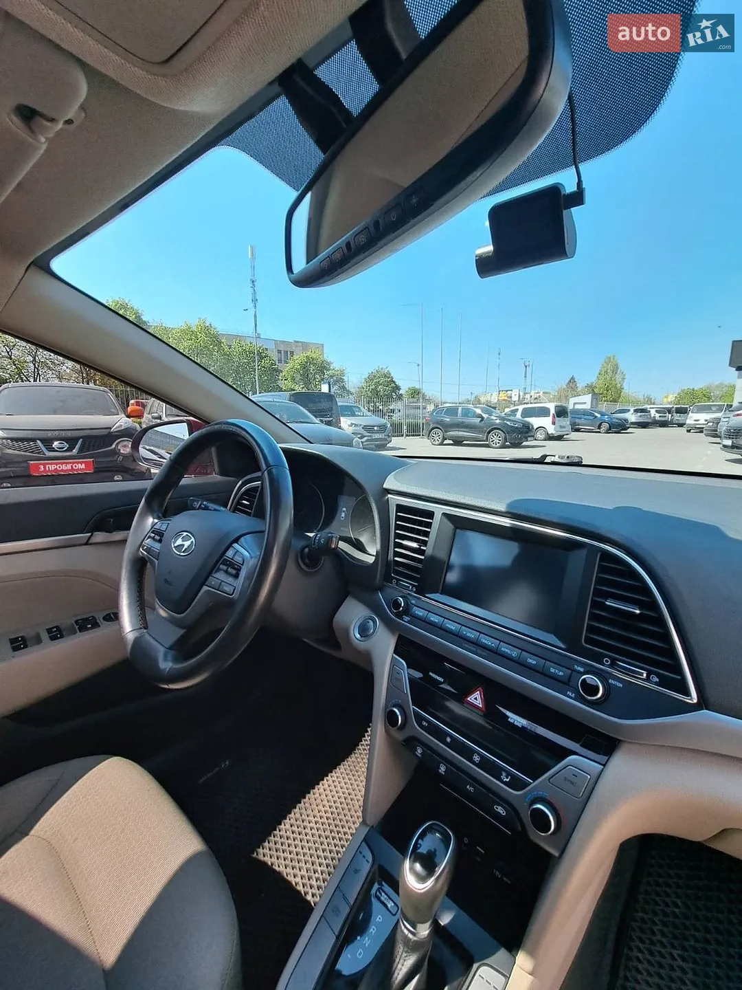 2017 Hyundai Elantra - мініатюра 18