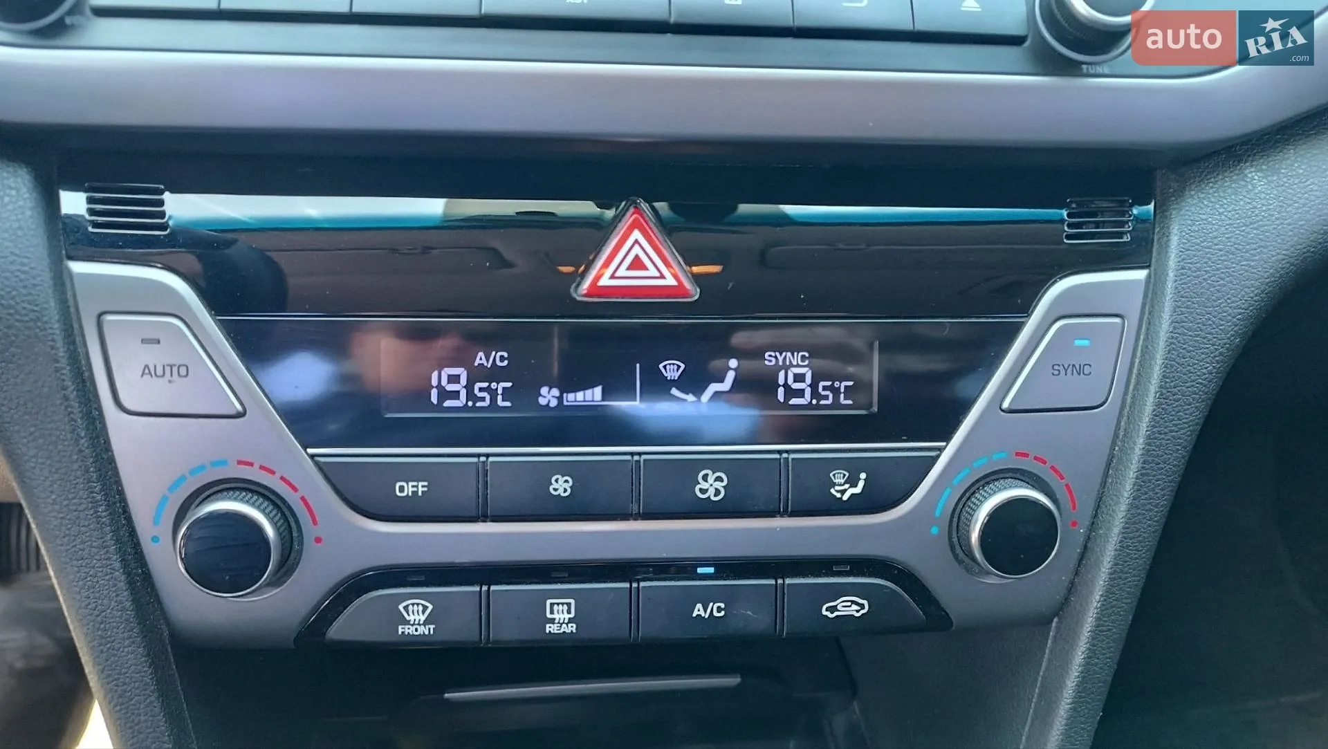 2018 Hyundai Elantra - мініатюра 12