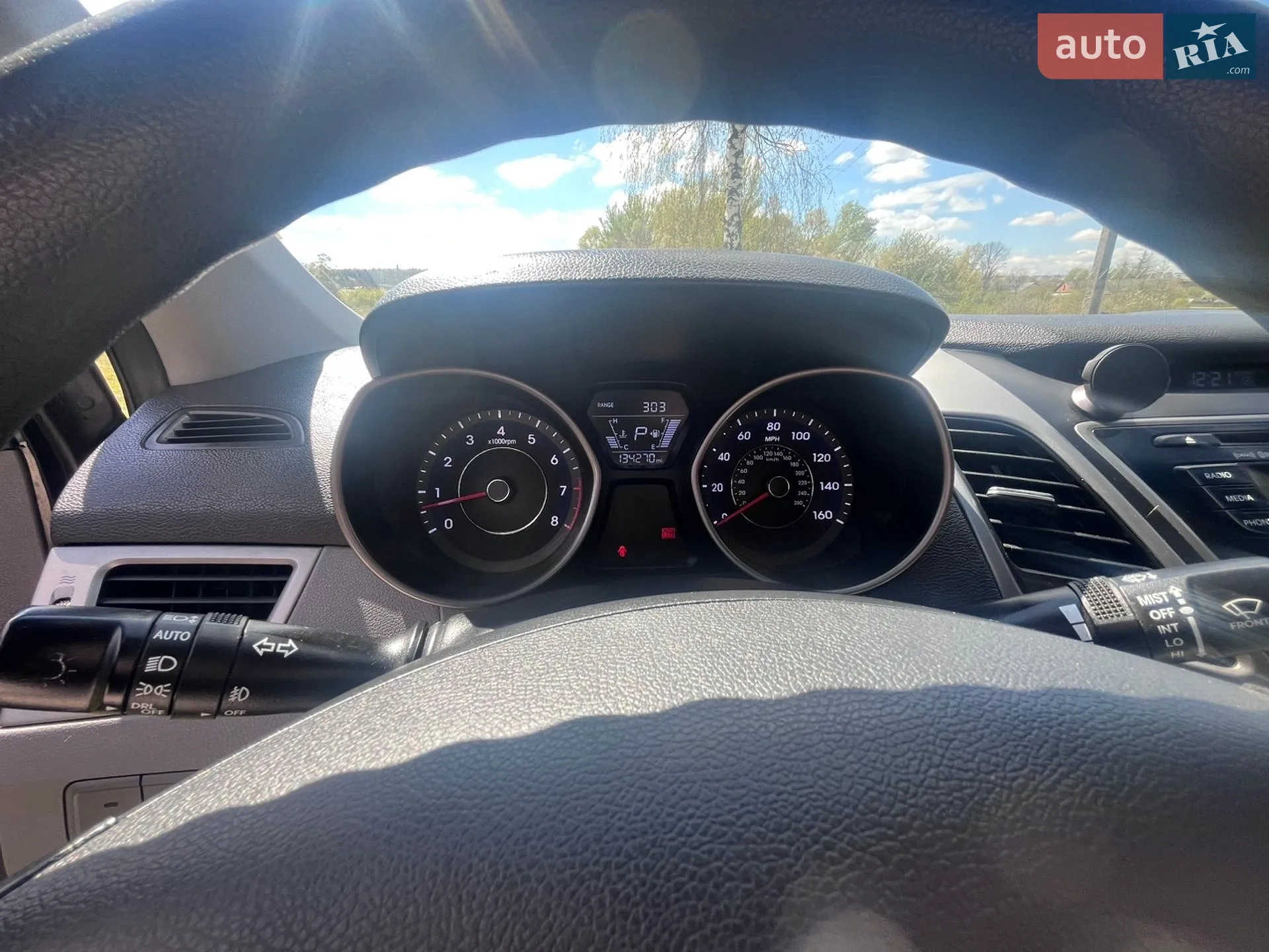 2014 Hyundai Elantra - мініатюра 8