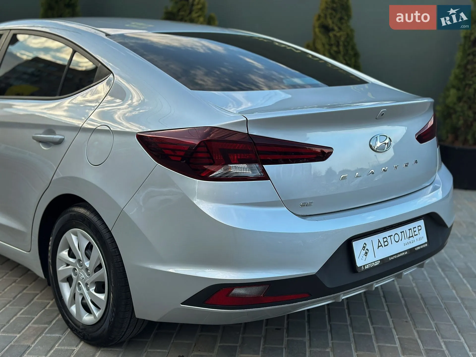 2019 Hyundai Elantra - мініатюра 25