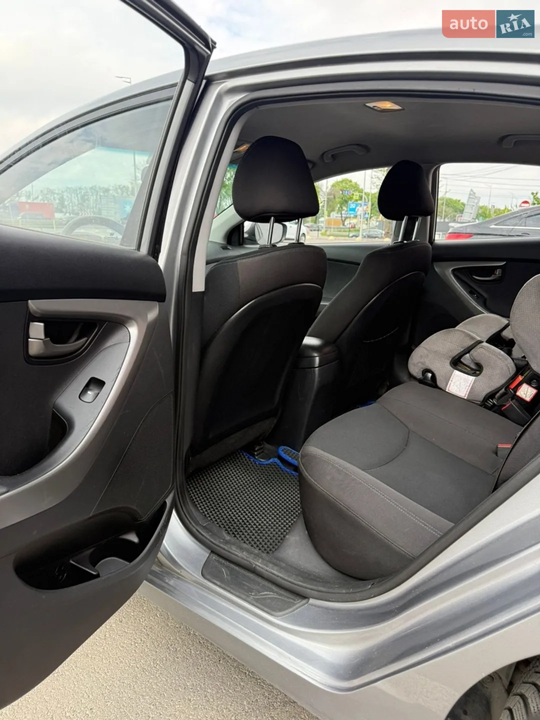 2013 Hyundai Elantra - мініатюра 17