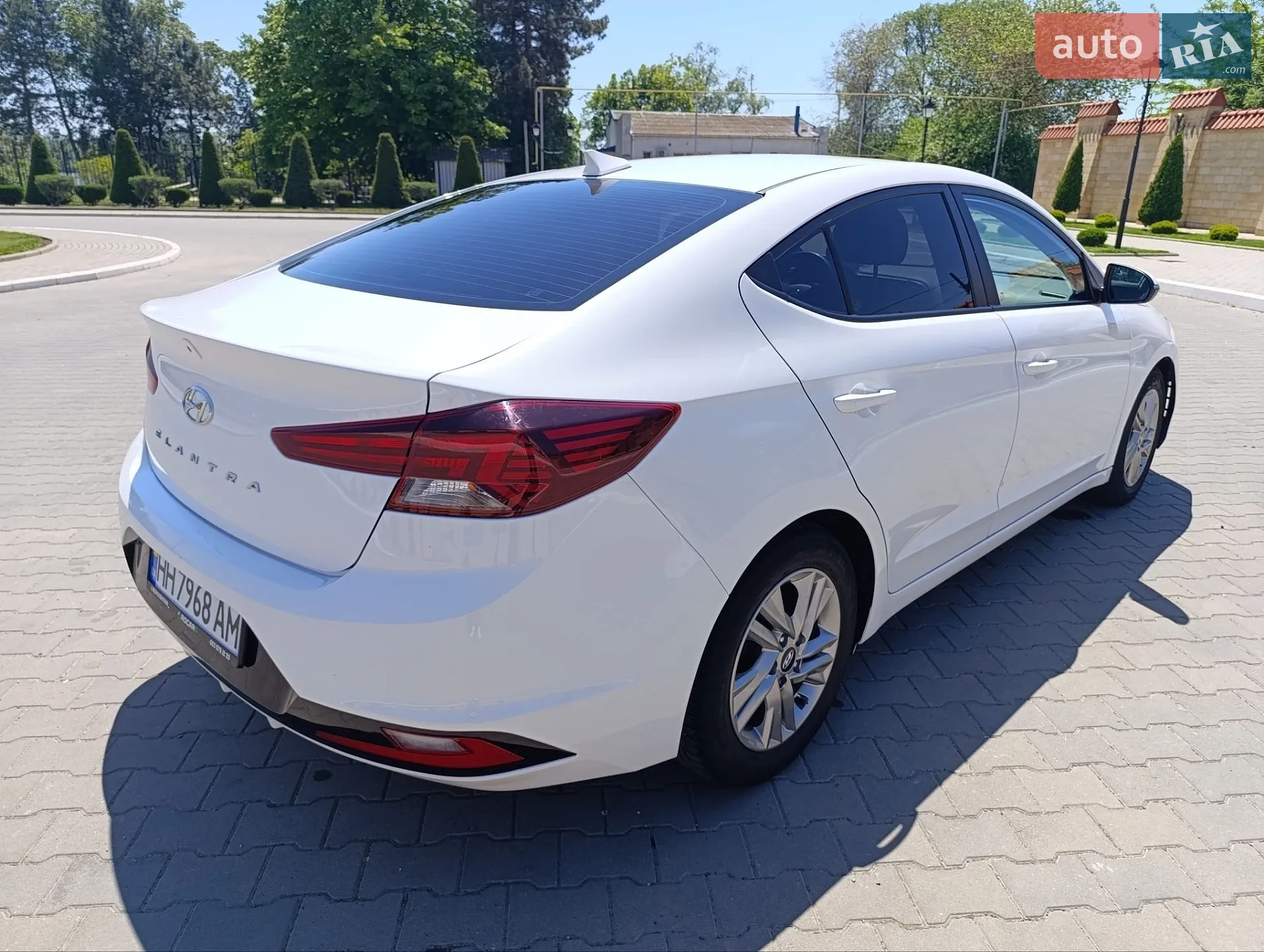 2020 Hyundai Elantra - мініатюра 8