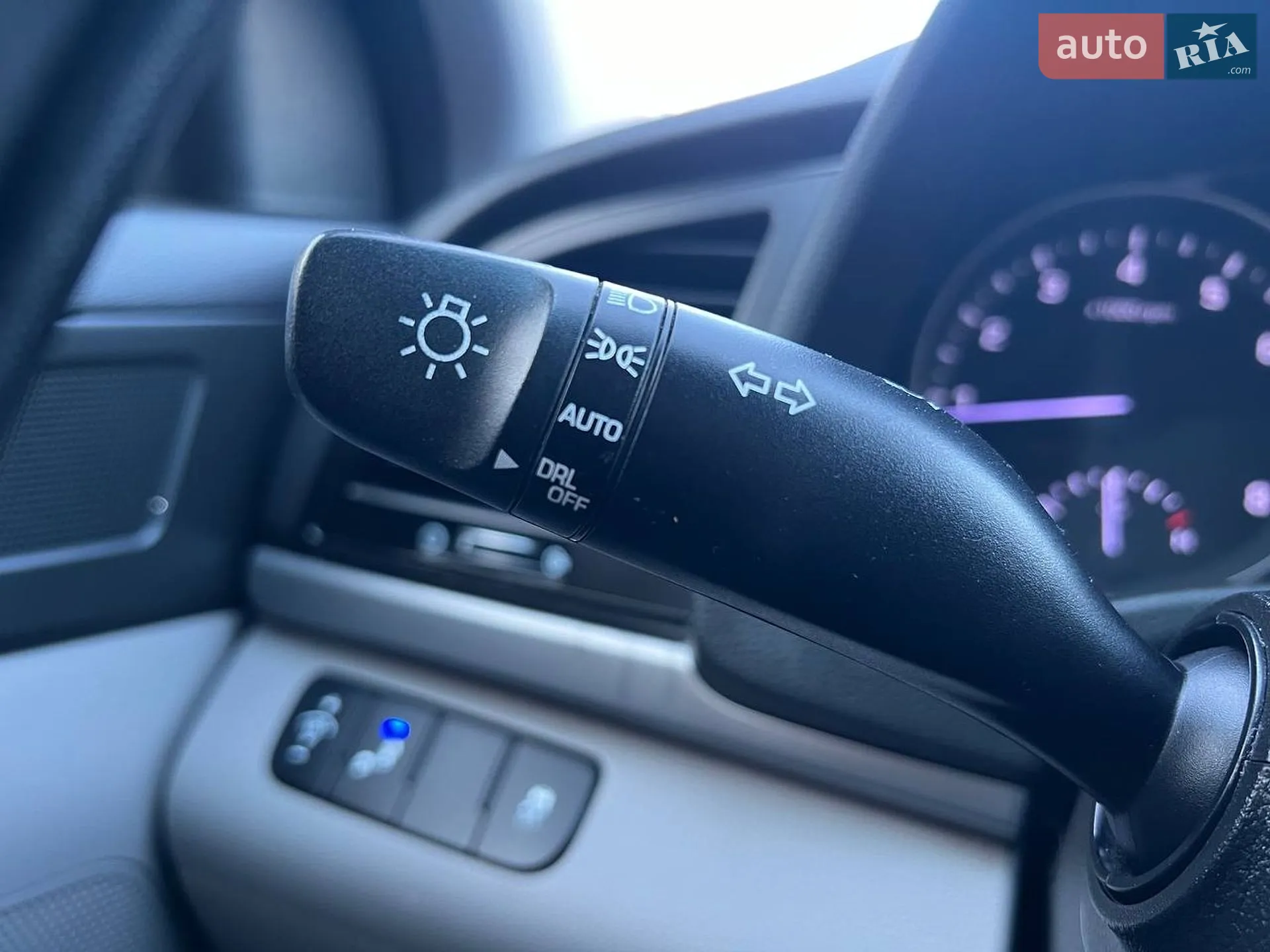 2016 Hyundai Elantra - мініатюра 20