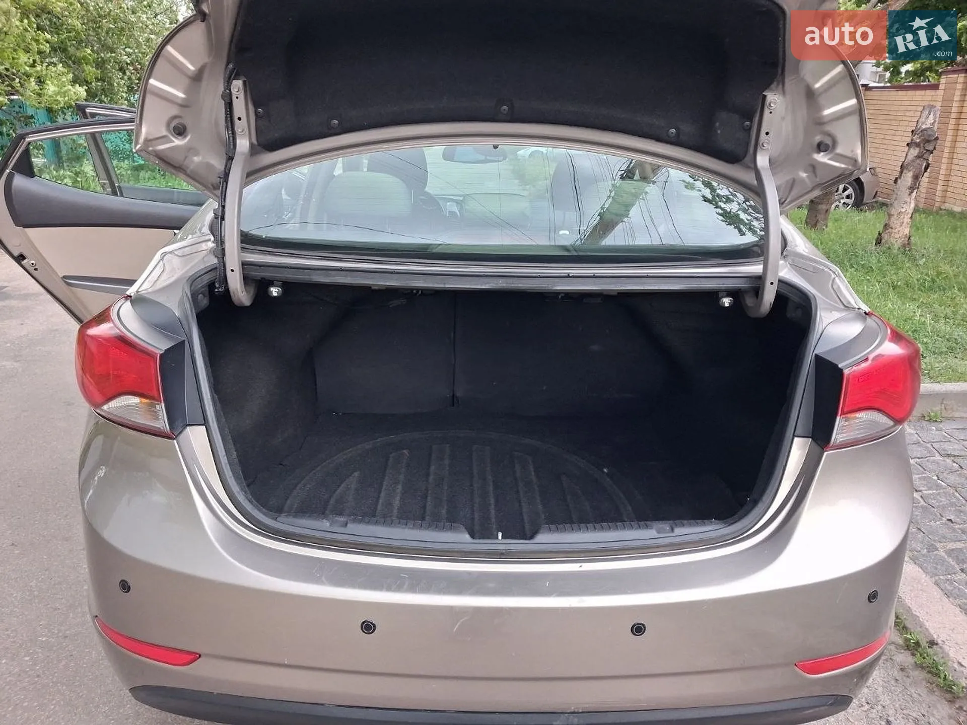 2014 Hyundai Elantra - мініатюра 4
