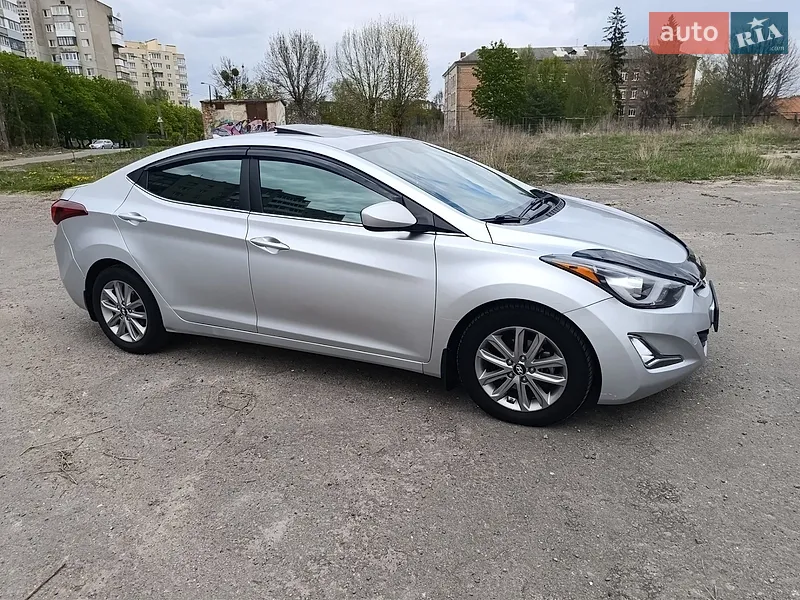 Hyundai Elantra