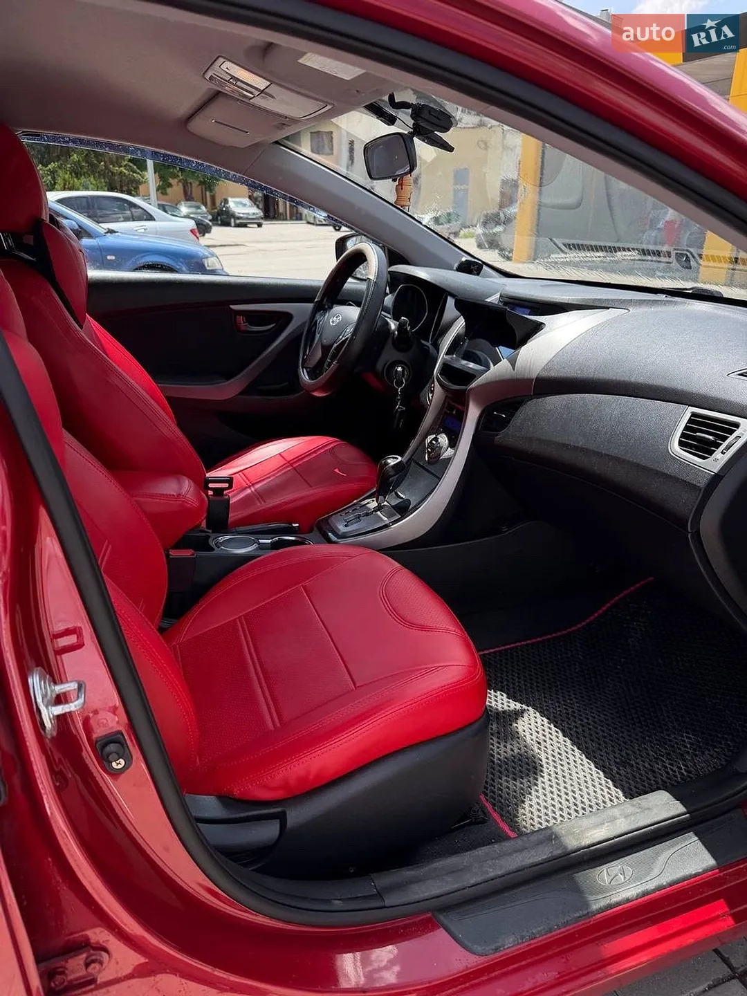 2013 Hyundai Elantra - мініатюра 8