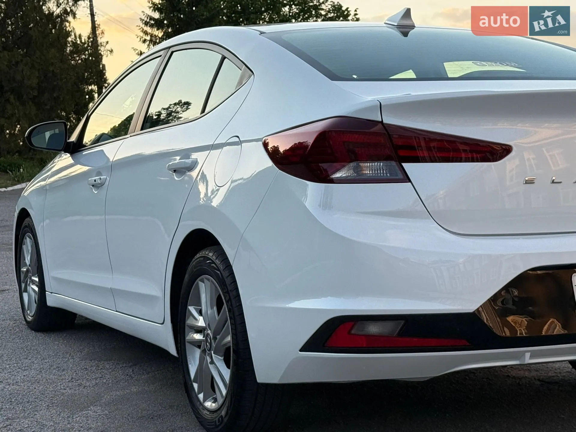 2020 Hyundai Elantra - мініатюра 16
