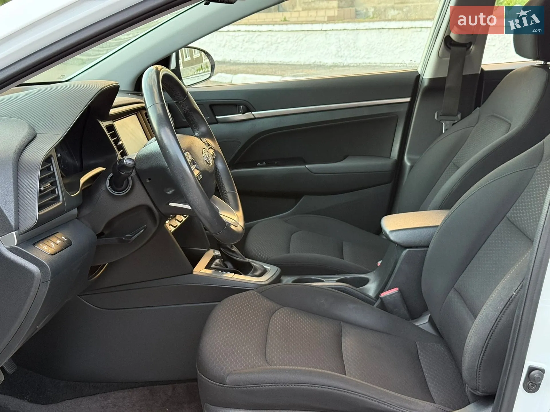 2020 Hyundai Elantra - мініатюра 22