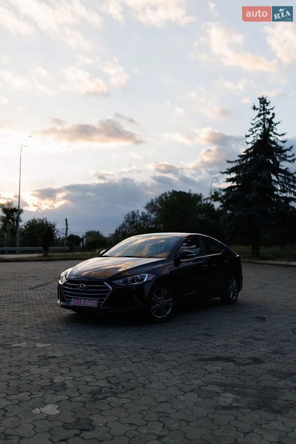 2018 Hyundai Elantra - фото 1