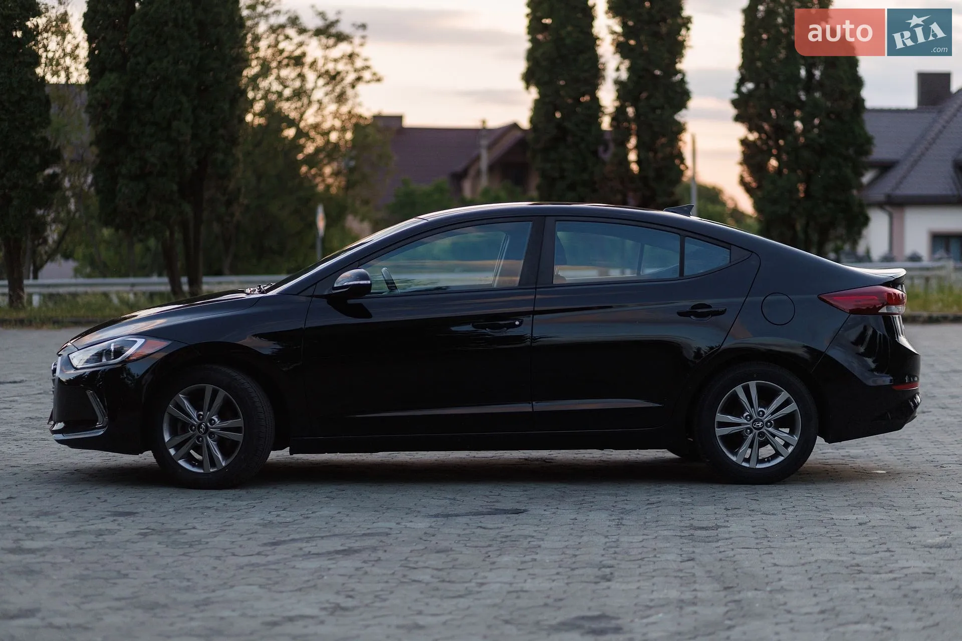 2018 Hyundai Elantra - мініатюра 11