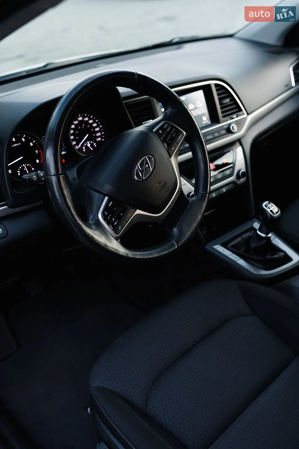 2018 Hyundai Elantra - мініатюра 18