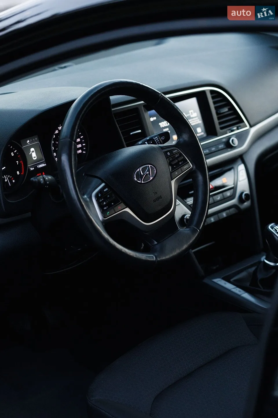 2018 Hyundai Elantra - мініатюра 31