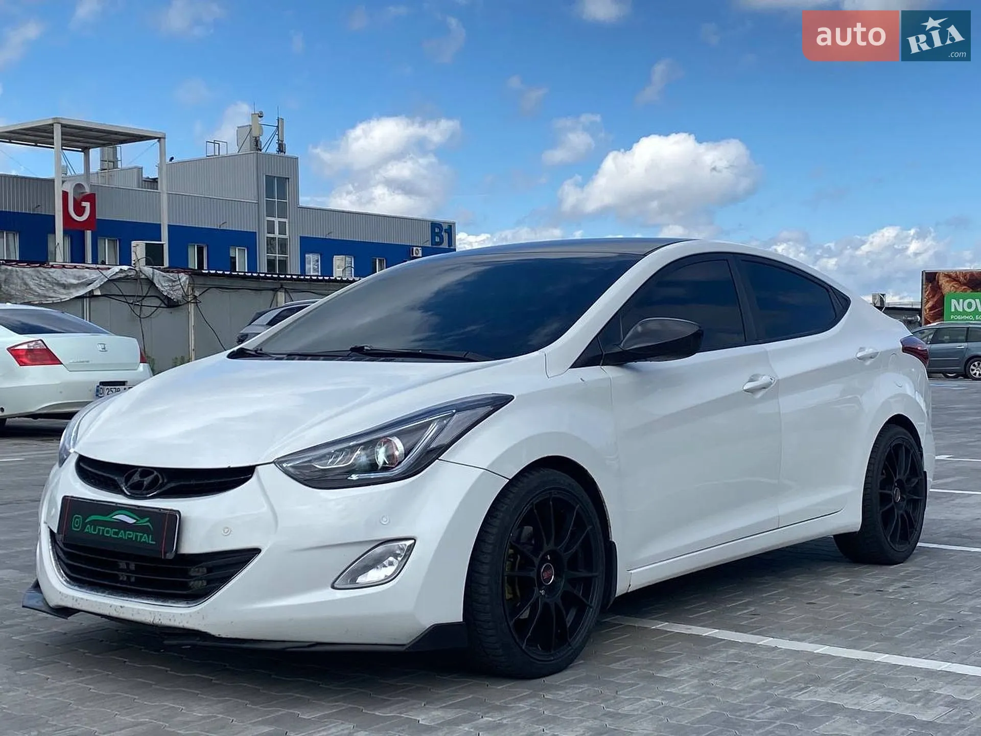 2013 Hyundai Elantra - мініатюра 9