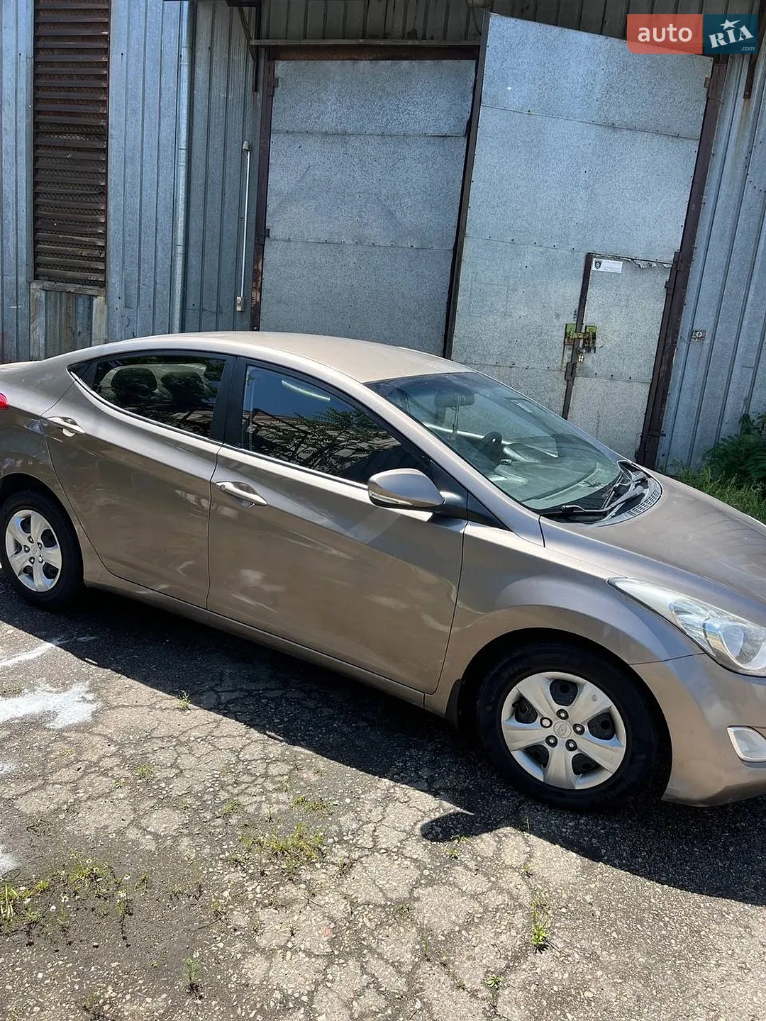 2011 Hyundai Elantra - мініатюра 13