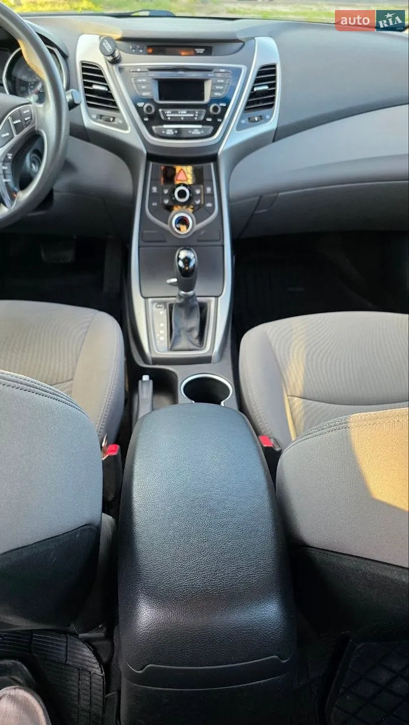 2014 Hyundai Elantra - мініатюра 14