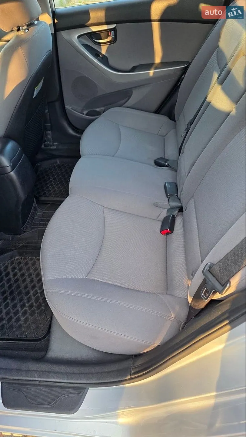 2014 Hyundai Elantra - мініатюра 18